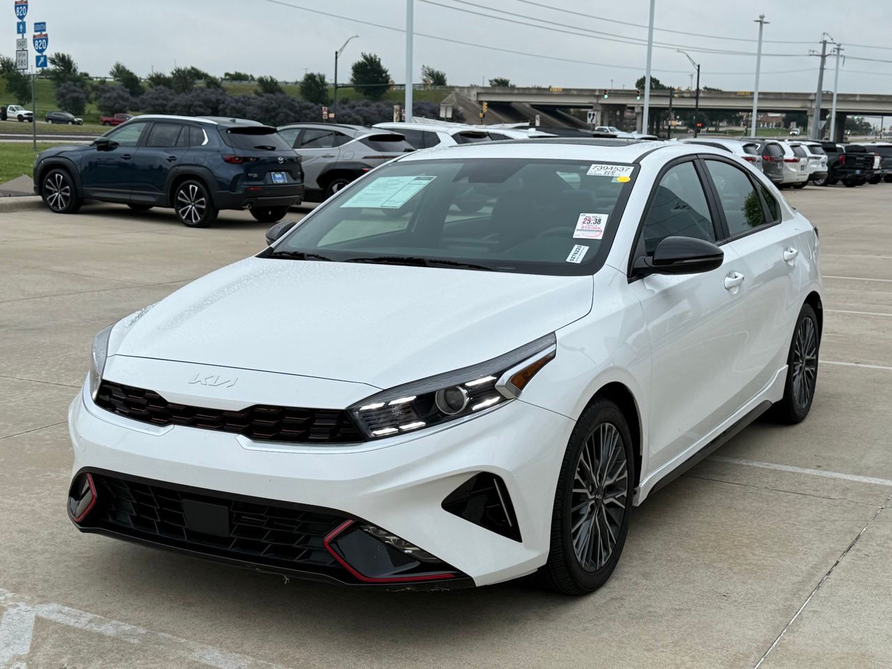 2023 Kia Forte GT-Line AT's photo