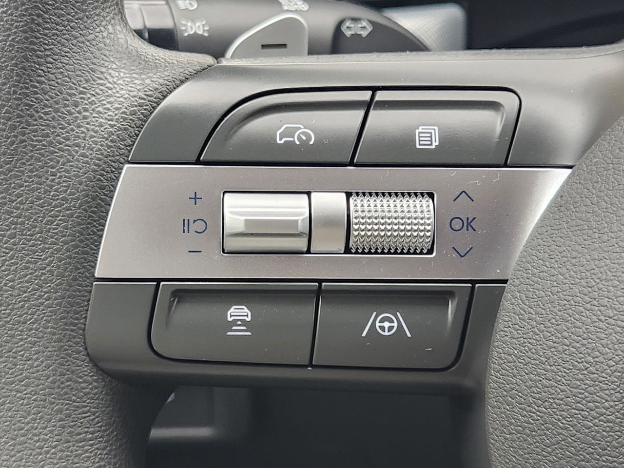 2025 Hyundai Sonata SEL - Photo 26