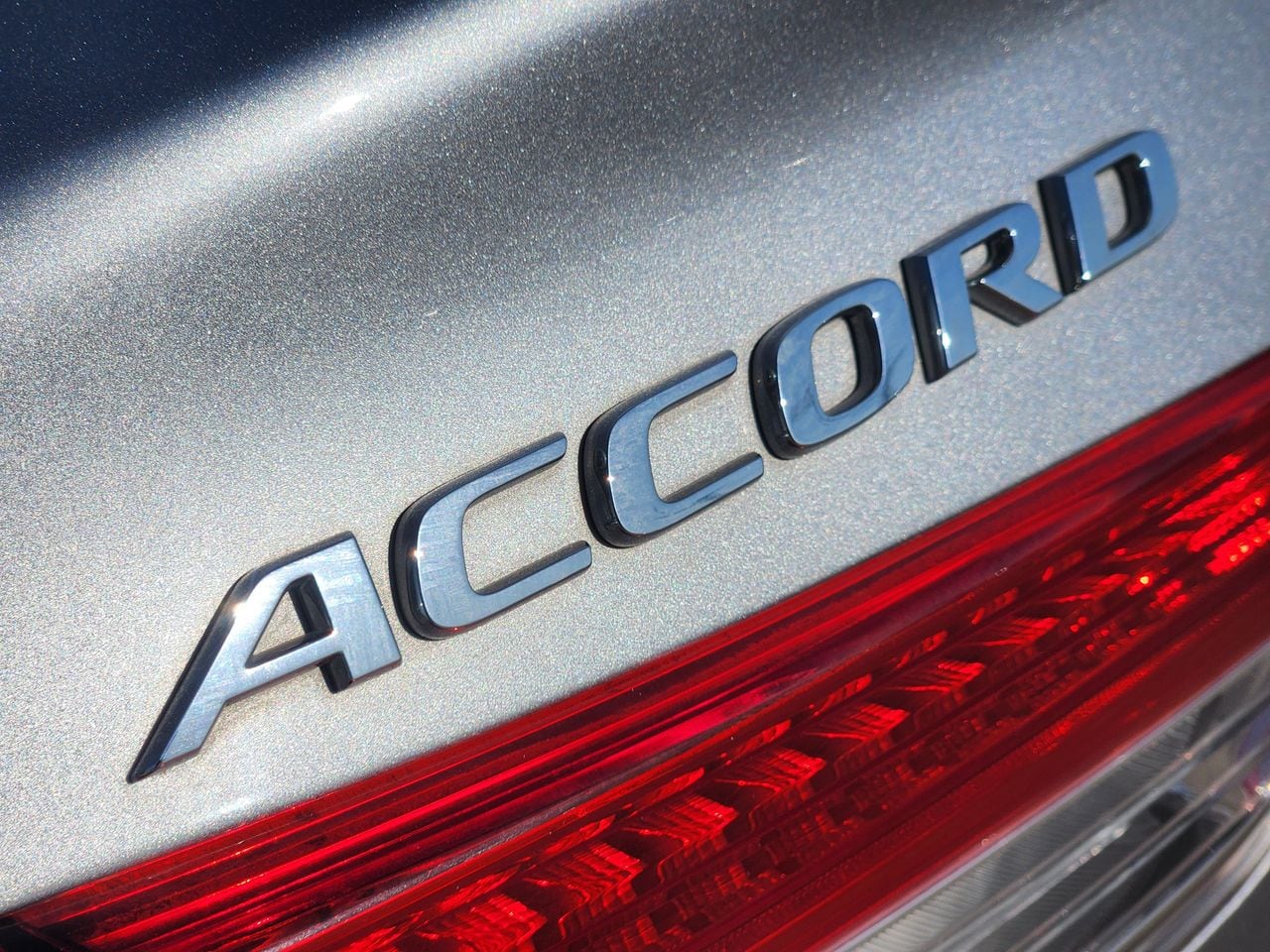 2020 Honda Accord LX - Photo 10