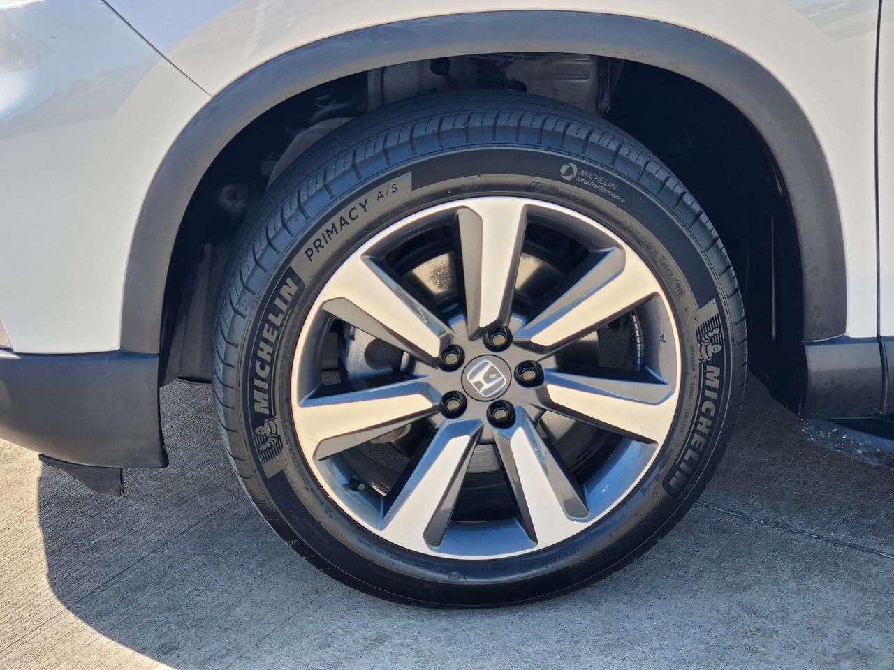 2023 Honda Pilot Touring - Photo 11