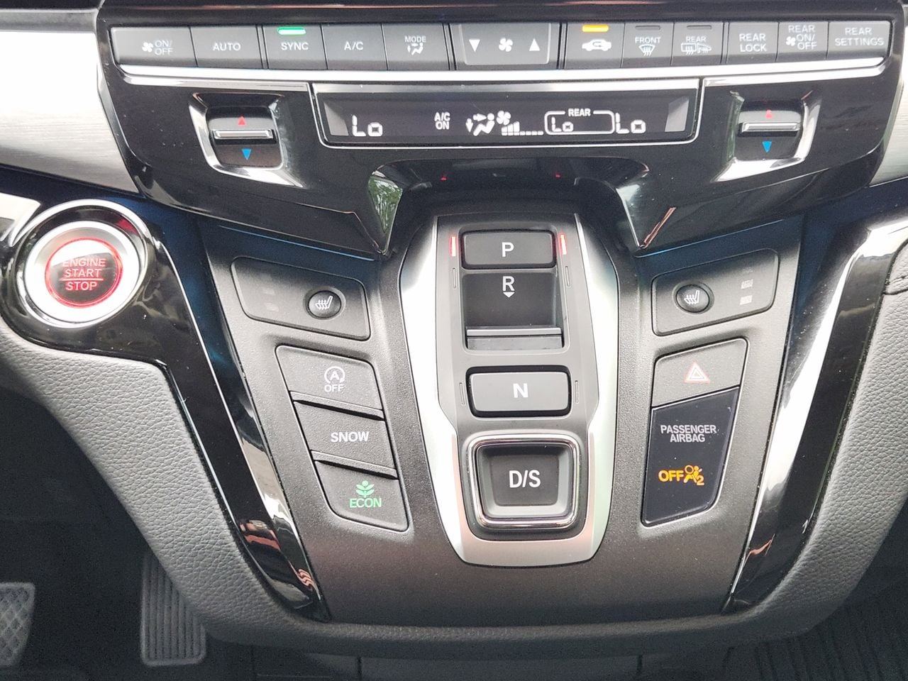 2025 Honda Odyssey Touring - Photo 18