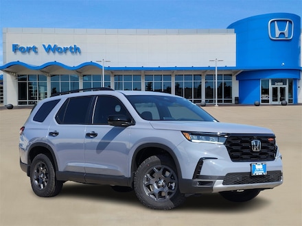 2025 Honda Pilot TrailSport SUV