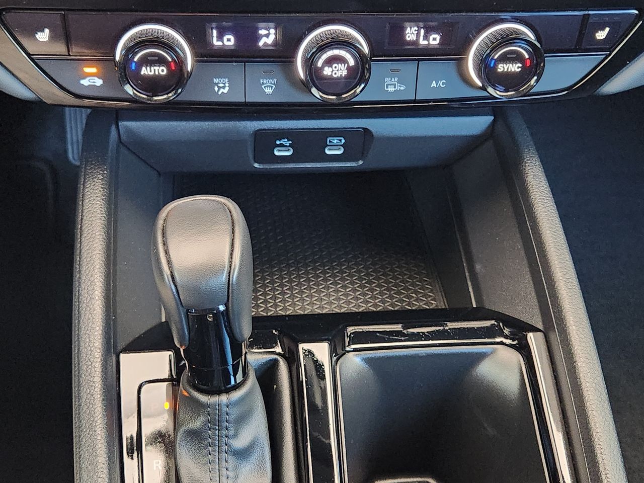 2024 Honda Accord Hybrid EX-L - Photo 18