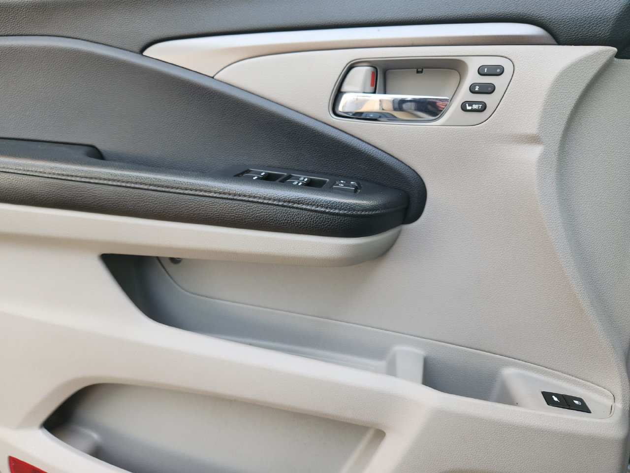 2020 Honda Pilot EX-L - Photo 22