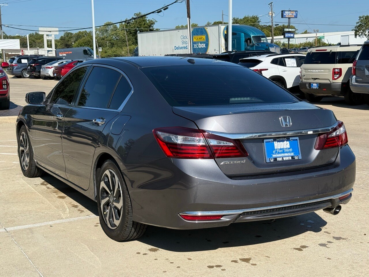 2017 Honda Accord EX-L photo 3