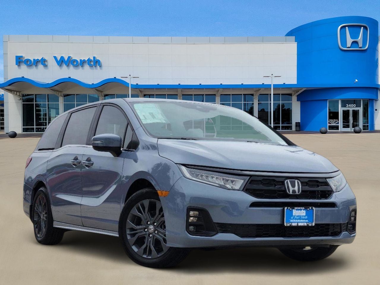 2026 Honda Odyssey Touring's photo