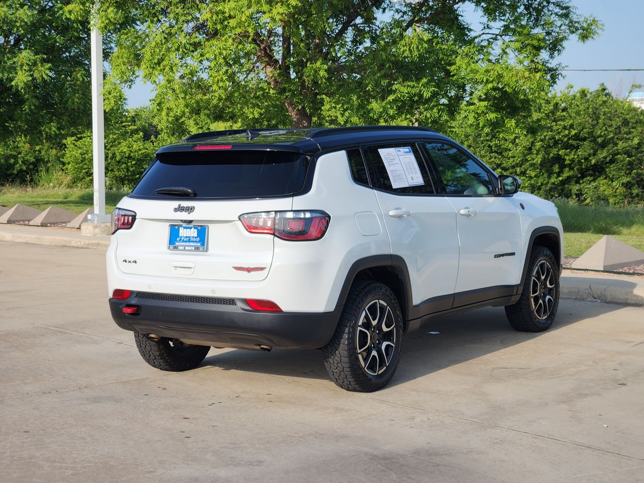 2025 Jeep Compass Trailhawk - Photo 5