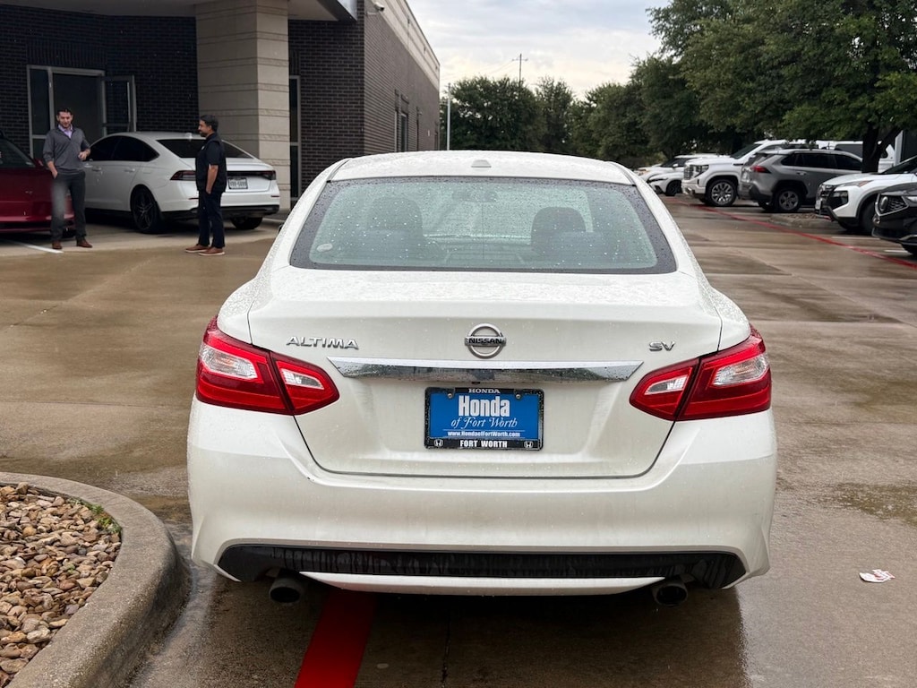 Used 2016 Nissan Altima 2.5 SV Sedan