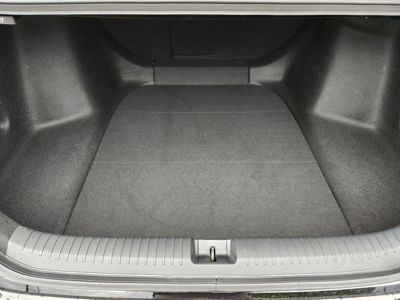 2024 Honda Accord Hybrid EX-L - Photo 30