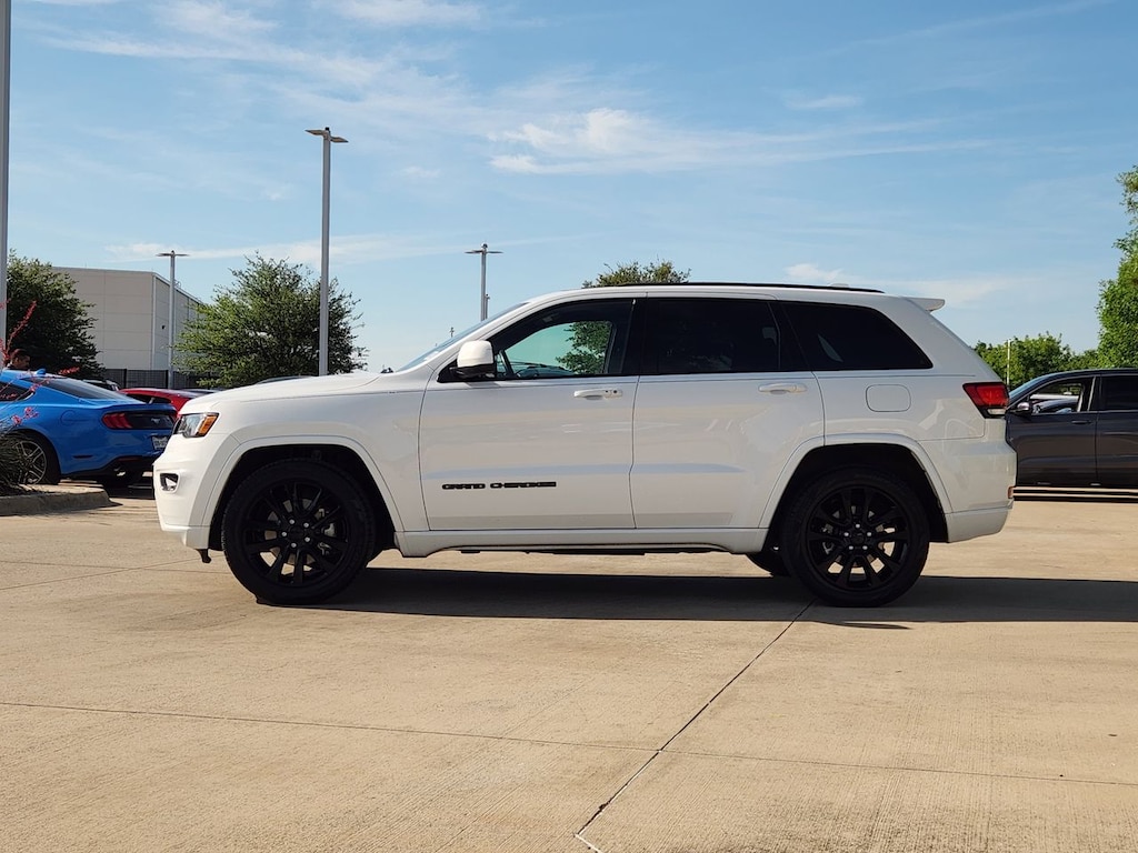 Used 2021 Jeep Grand Cherokee Laredo X SUV