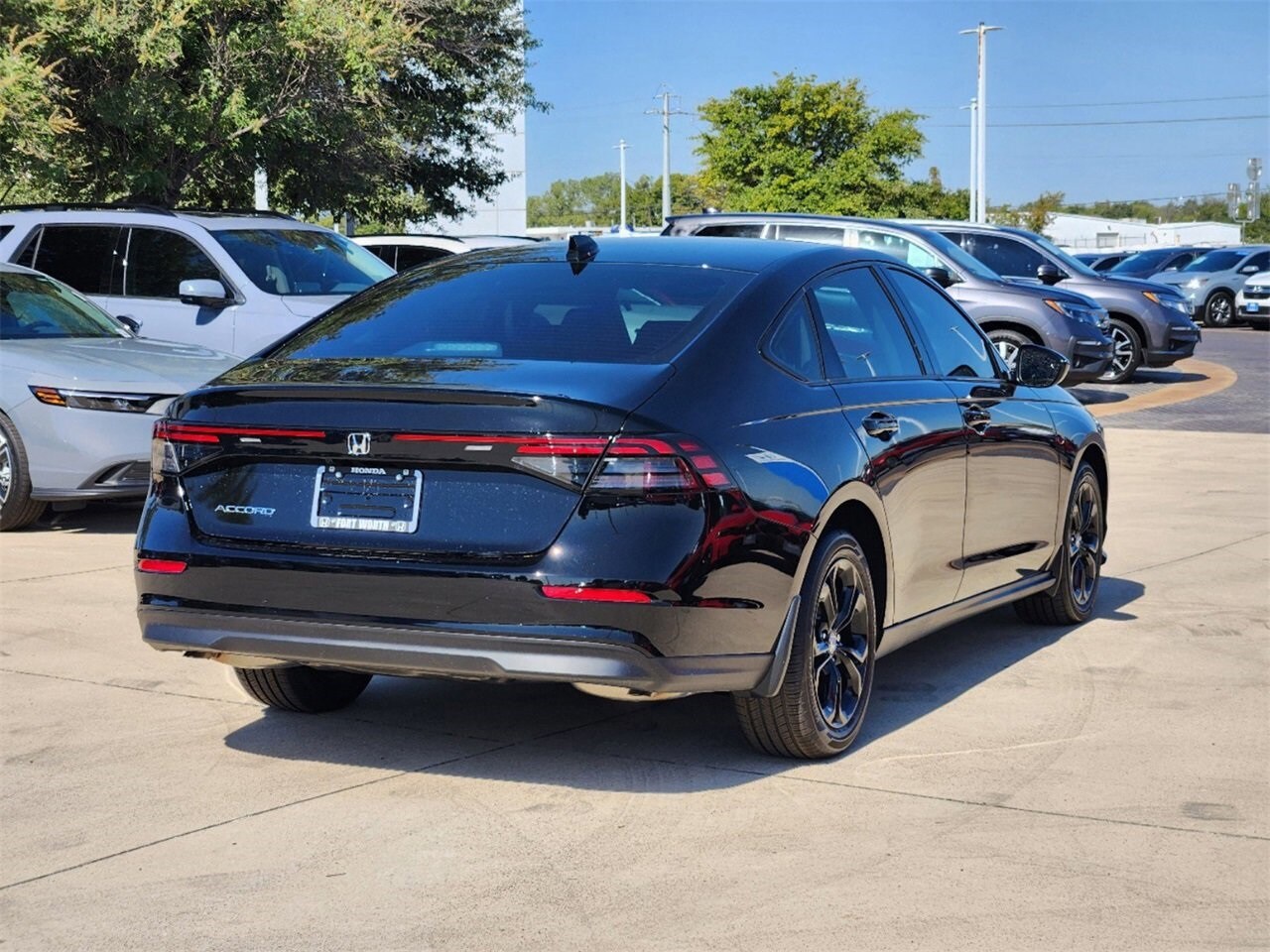 2025 Honda Accord SE photo 2