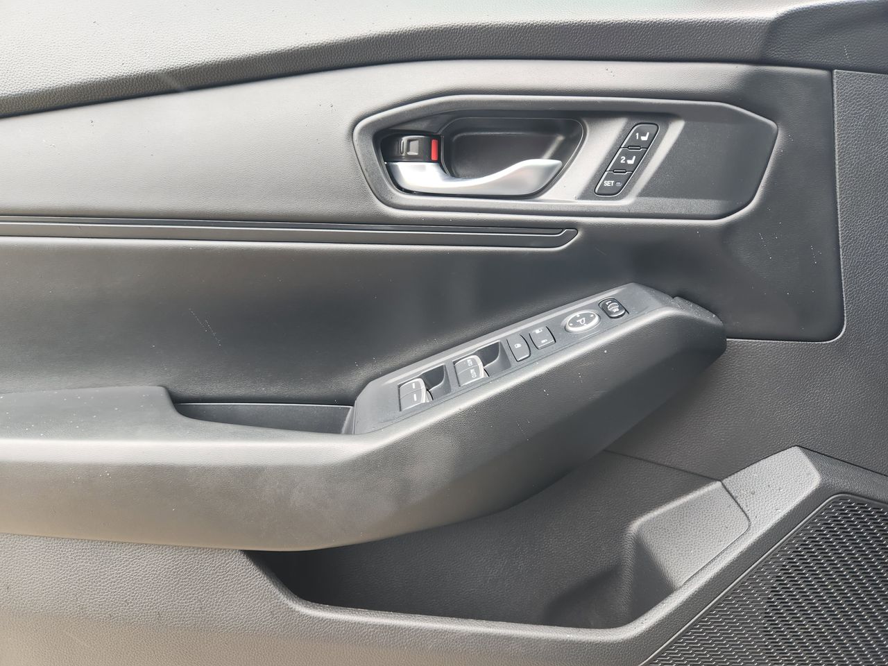 2024 Honda Accord Hybrid EX-L - Photo 21