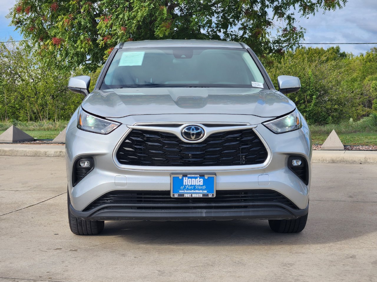 Used 2024 Toyota Highlander LE SUV