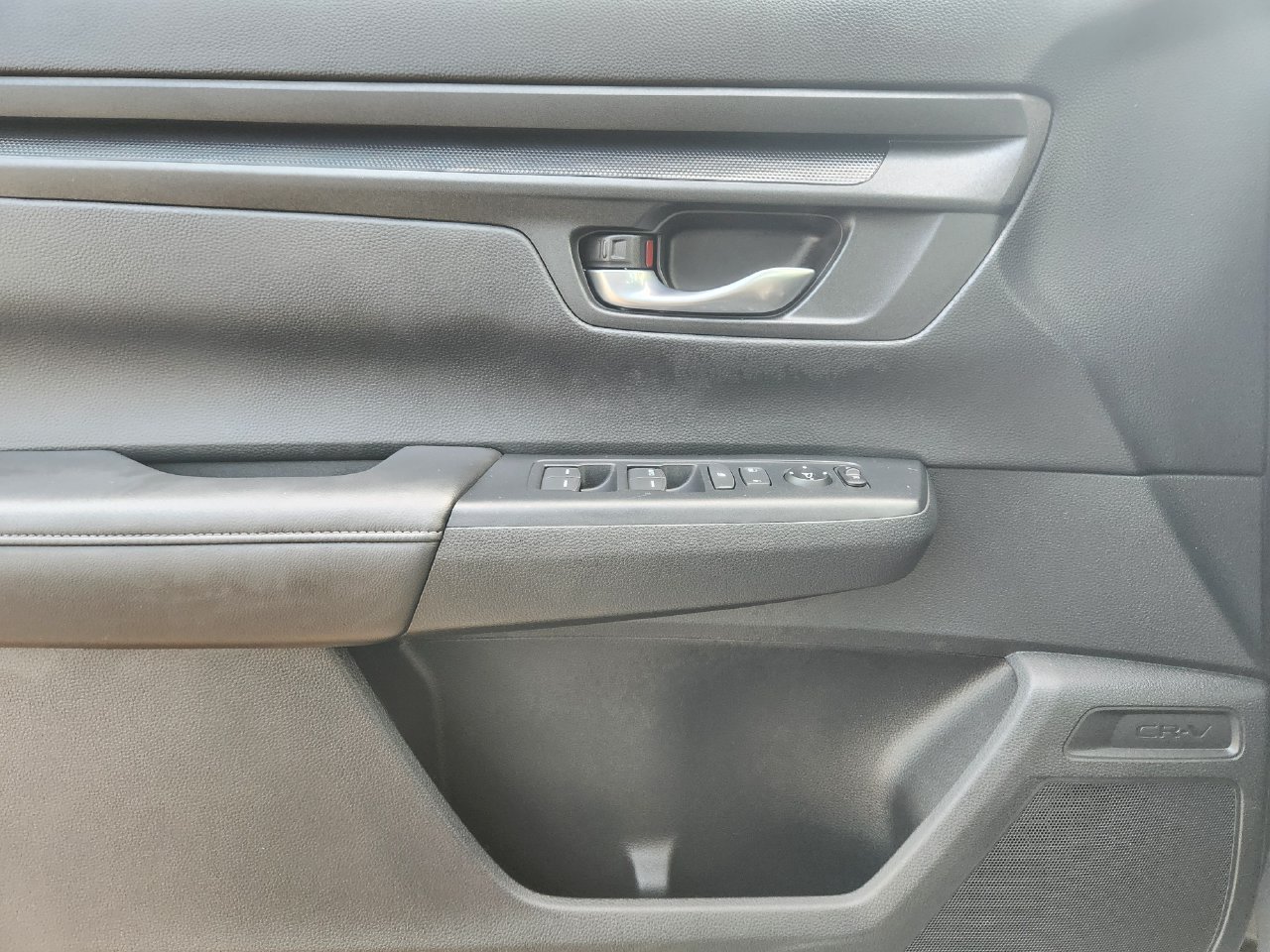 2024 Honda CR-V LX - Photo 22