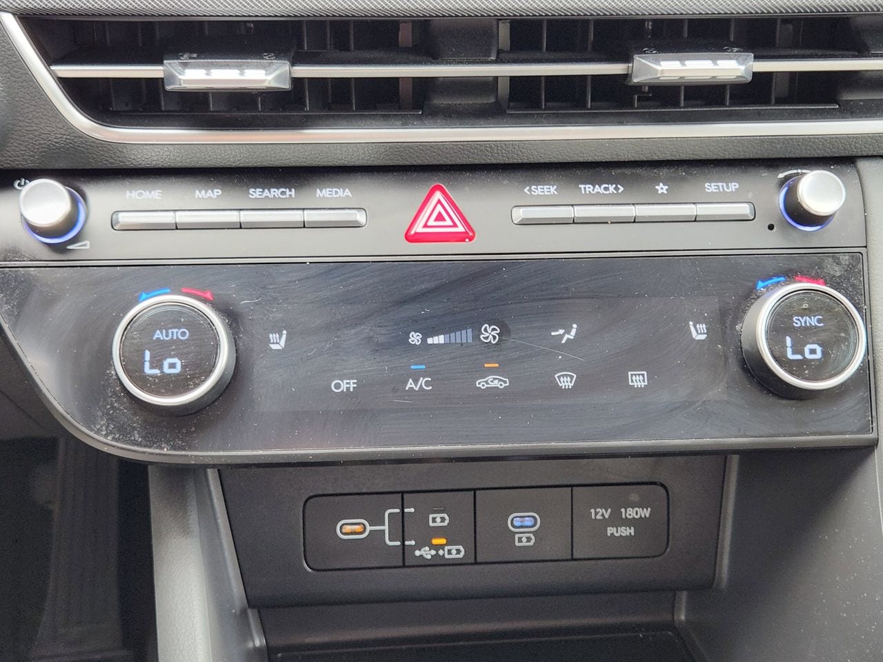 2025 Hyundai Sonata SEL - Photo 18