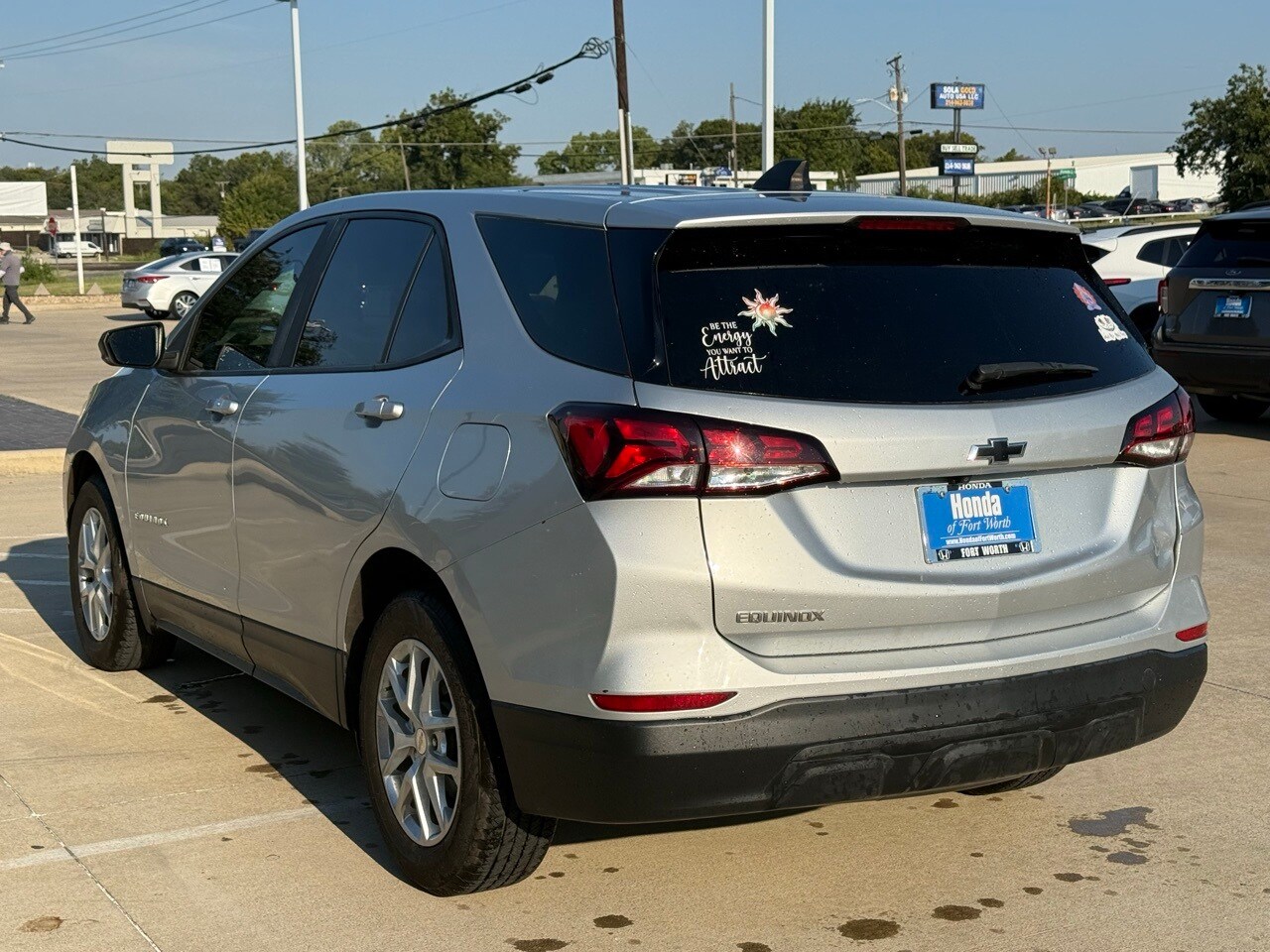 2022 Chevrolet Equinox LS photo 3