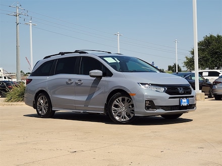 2025 Honda Odyssey Touring Van