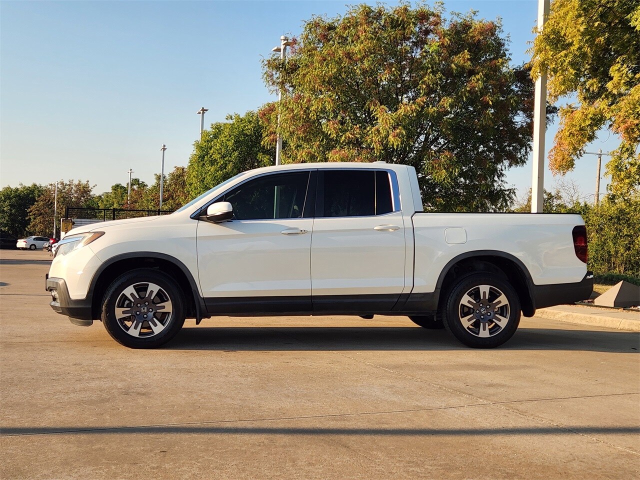 2018 Honda Ridgeline RTL-T photo 4