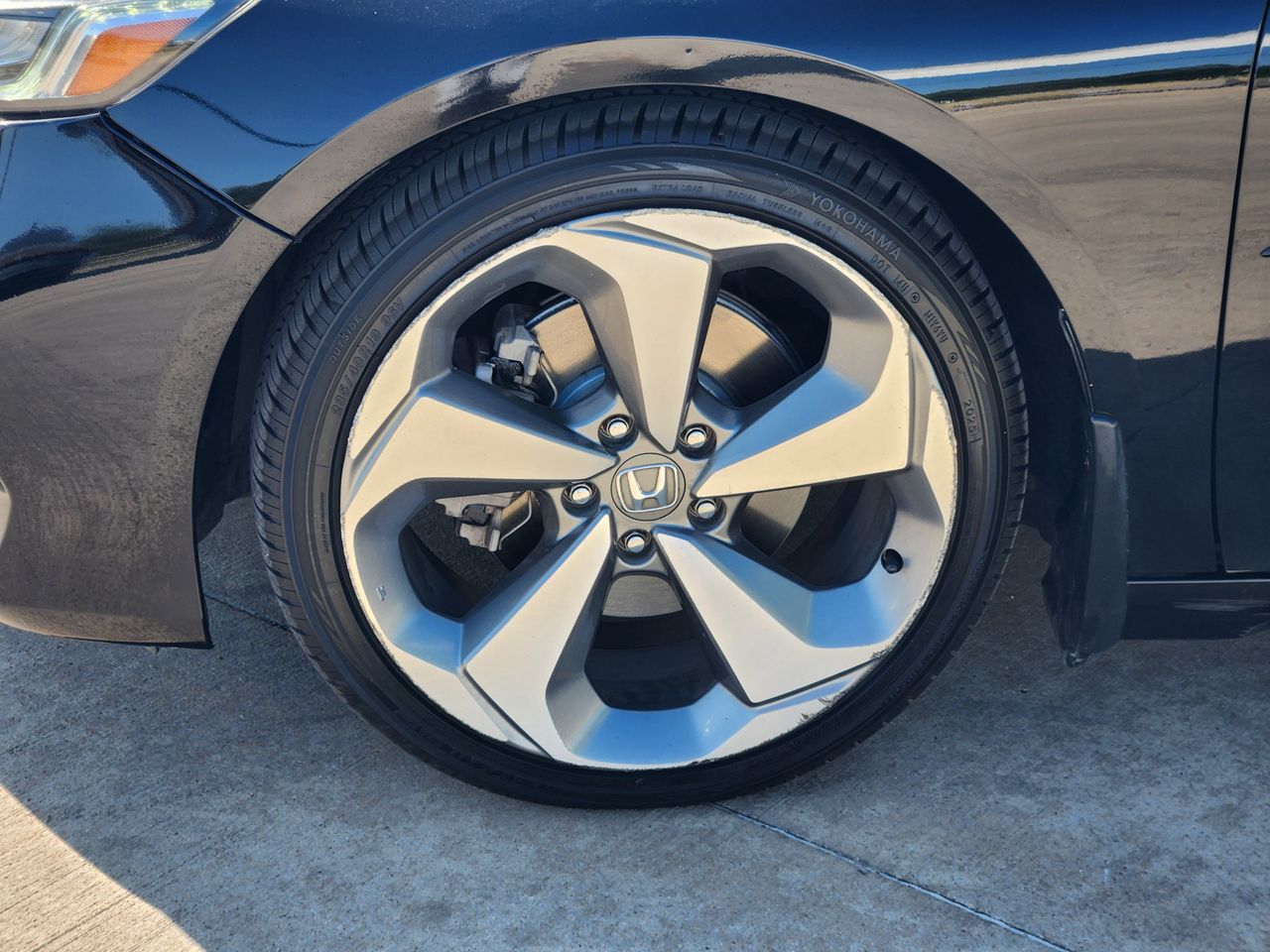 2018 Honda Accord Touring - Photo 11