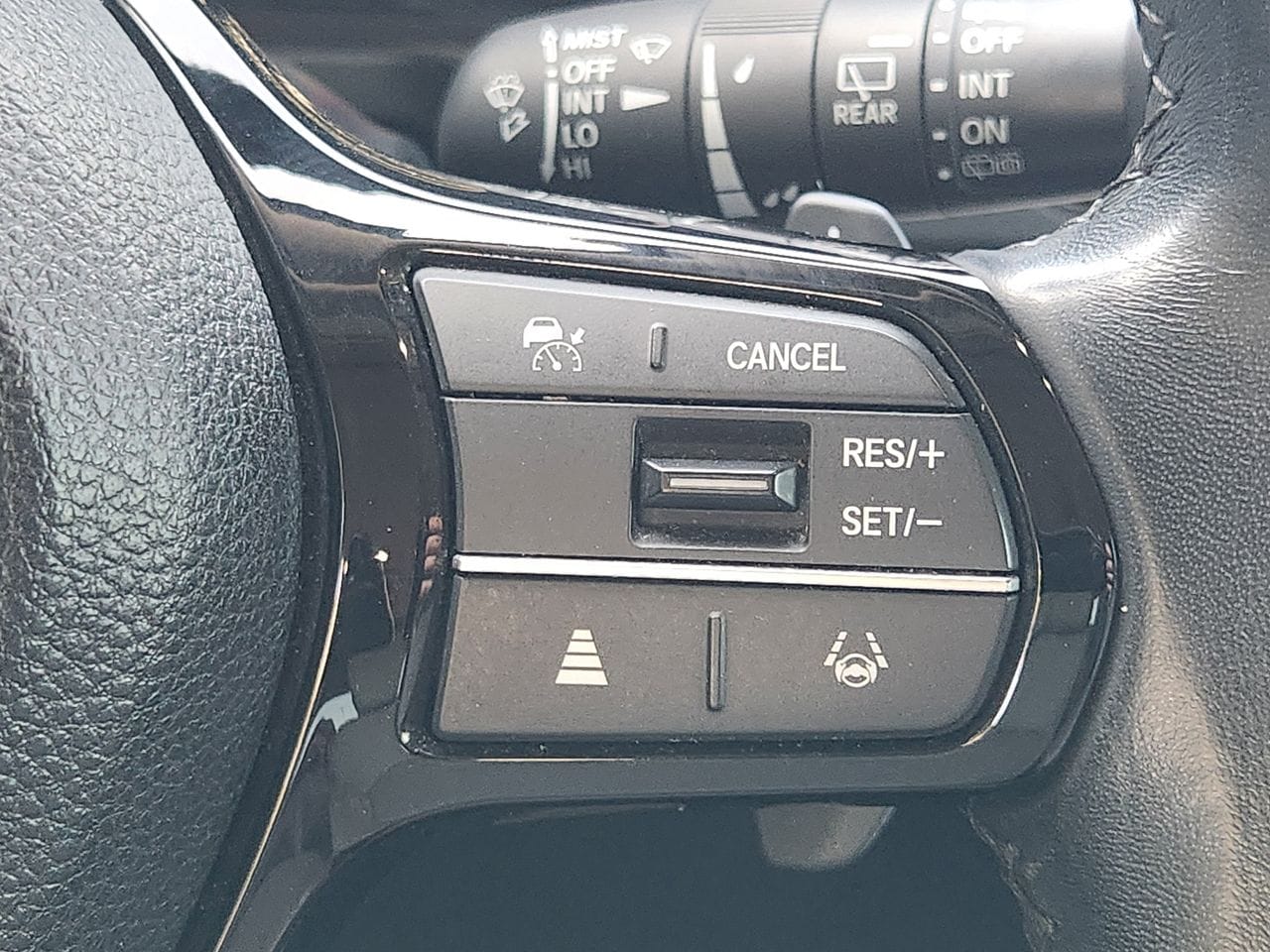 2023 Honda Pilot Touring - Photo 28