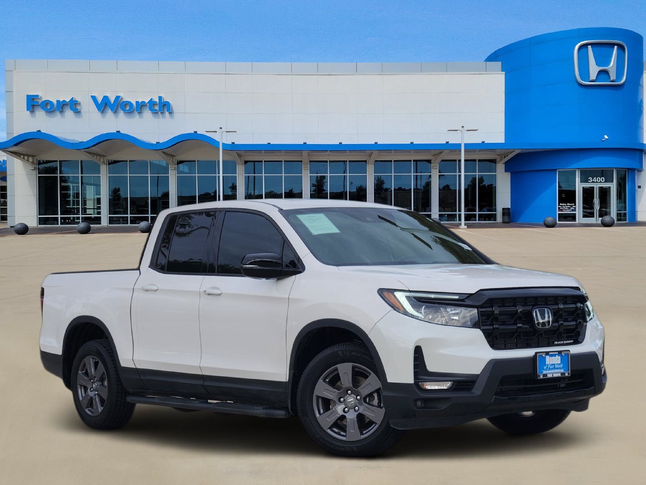 Platinum White Pearl 2025 Honda Ridgeline Pickup Truck All-Wheel Drive 9-Speed Automatic