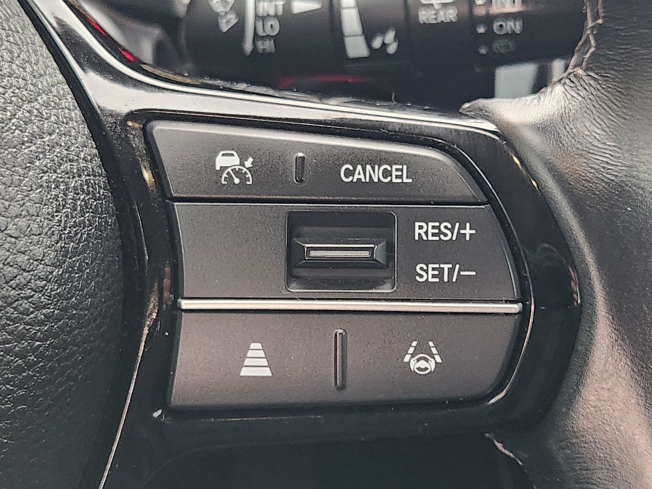 2022 Honda Civic Hatchback EX-L - Photo 28