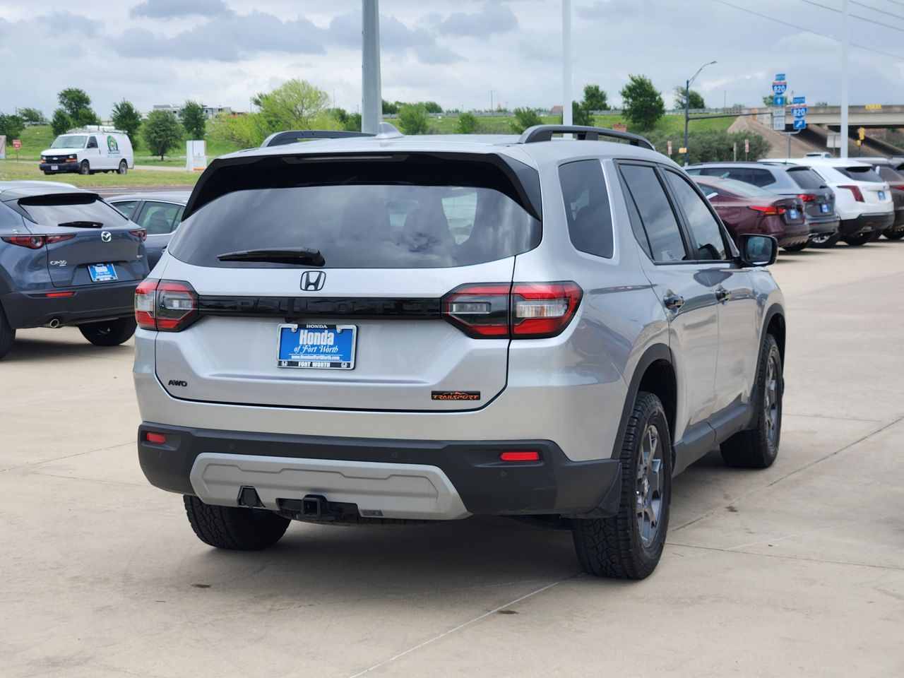 View vehicle photo 5