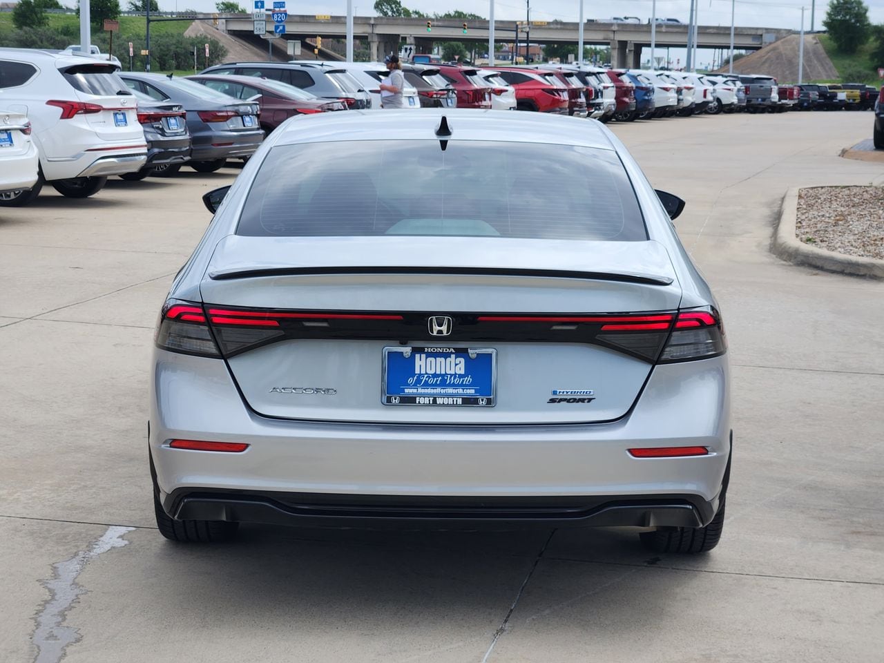 View vehicle photo 6