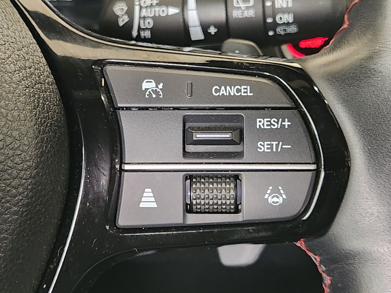 2025 Honda Pilot Black Edition - Photo 28
