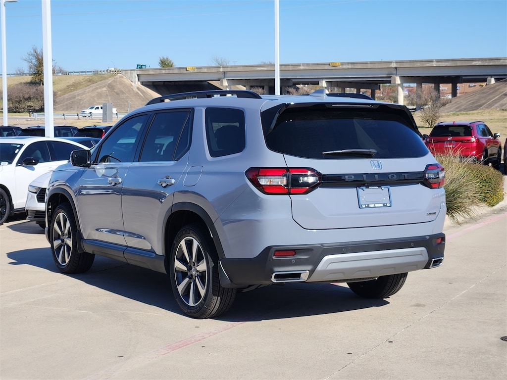 New 2025 Honda Pilot Touring SUV