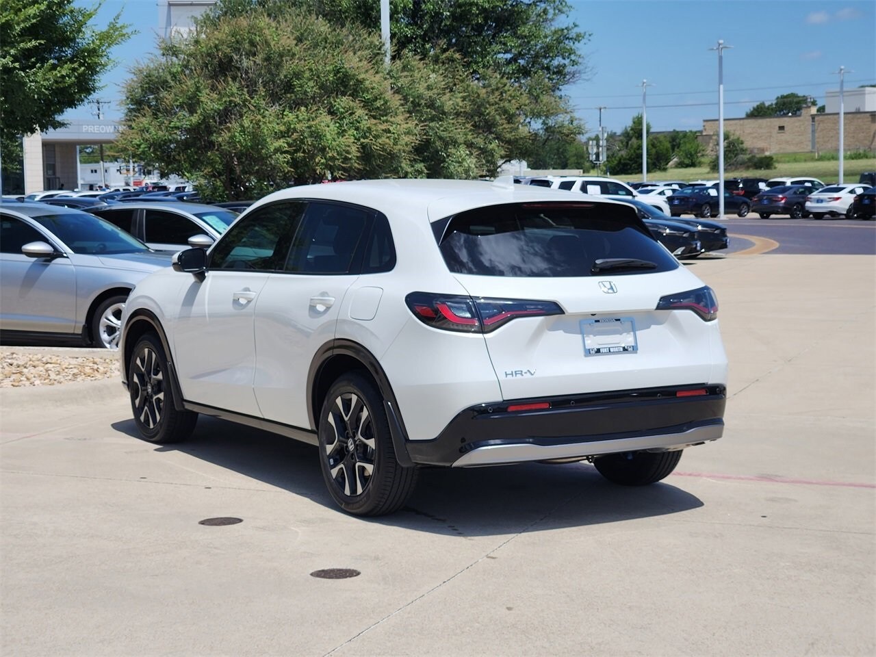 2026 Honda HR-V EX-L photo 4
