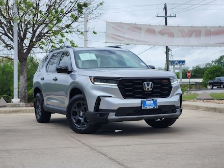 2025 Honda Pilot TrailSport SUV