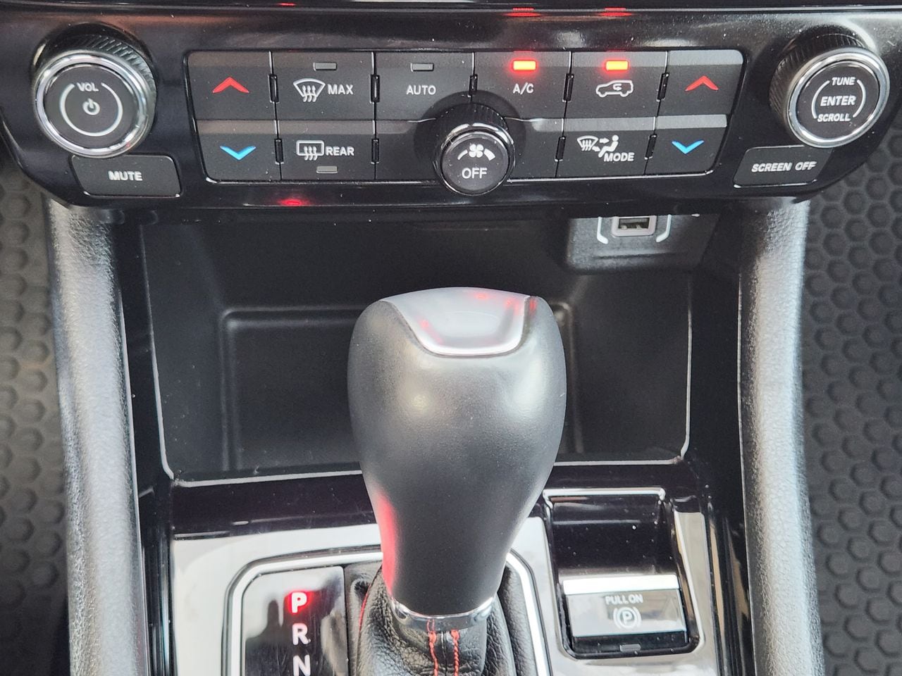 2025 Jeep Compass Trailhawk - Photo 18