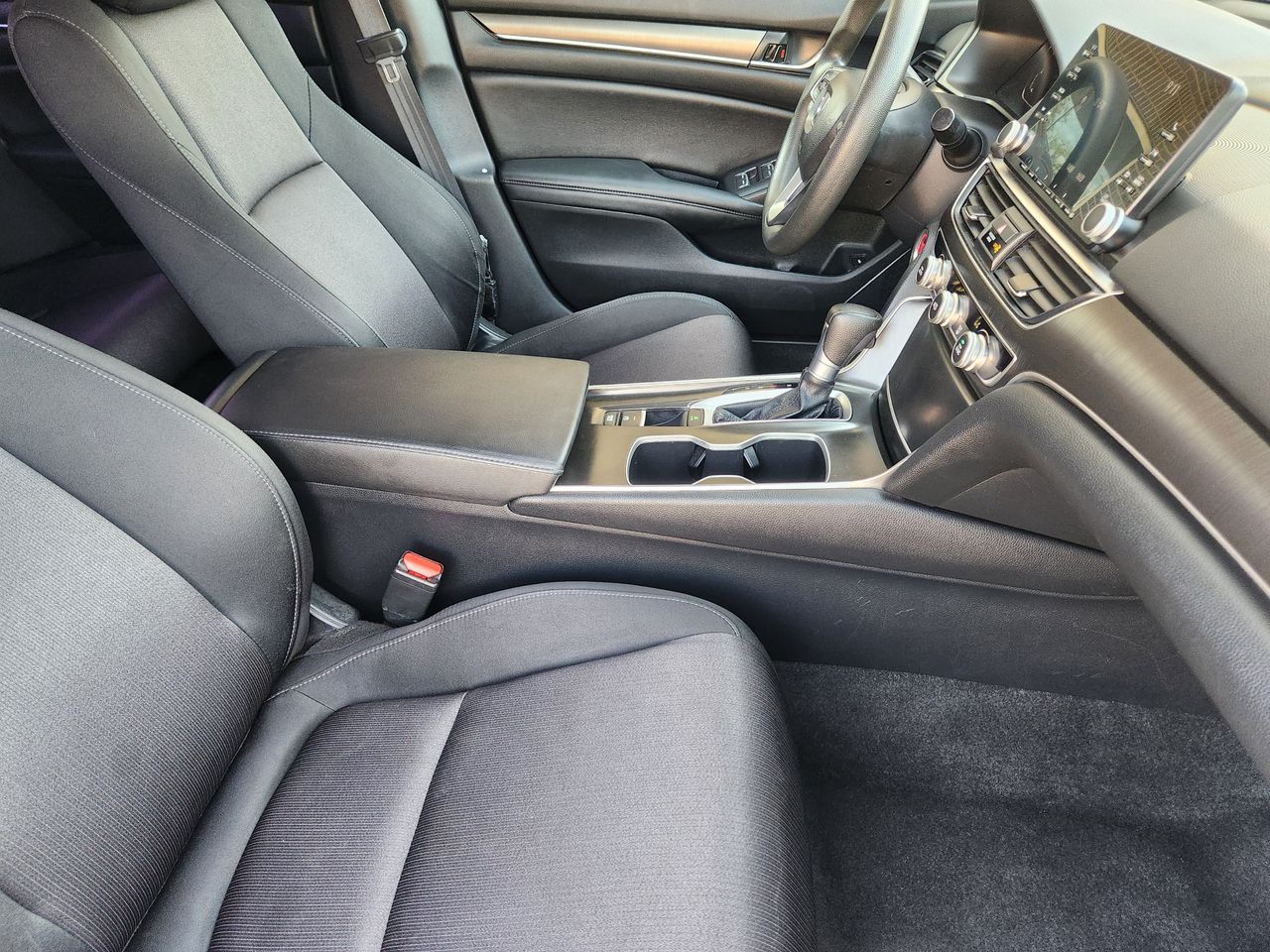 2020 Honda Accord LX - Photo 13