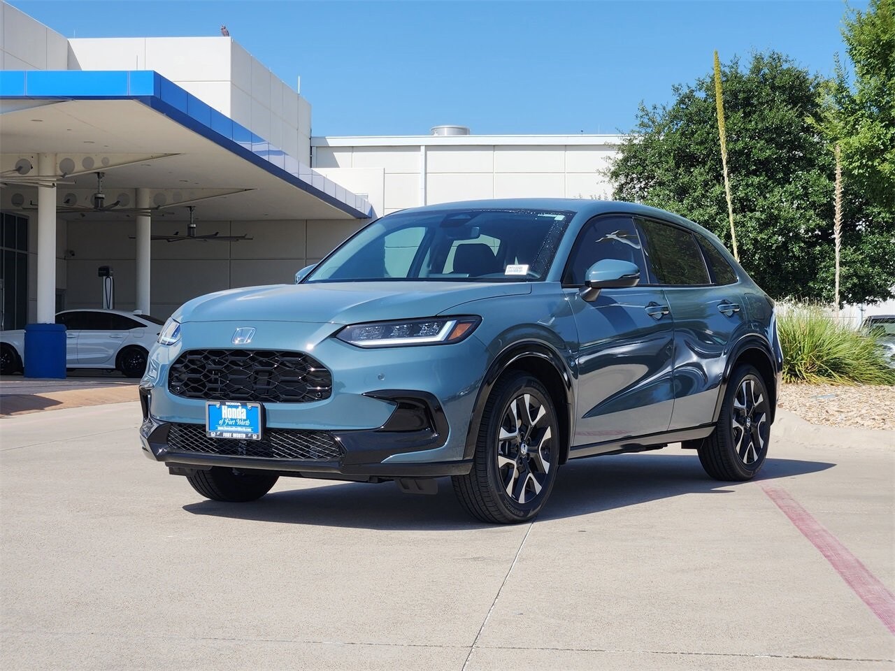 2026 Honda HR-V EX-L photo 2