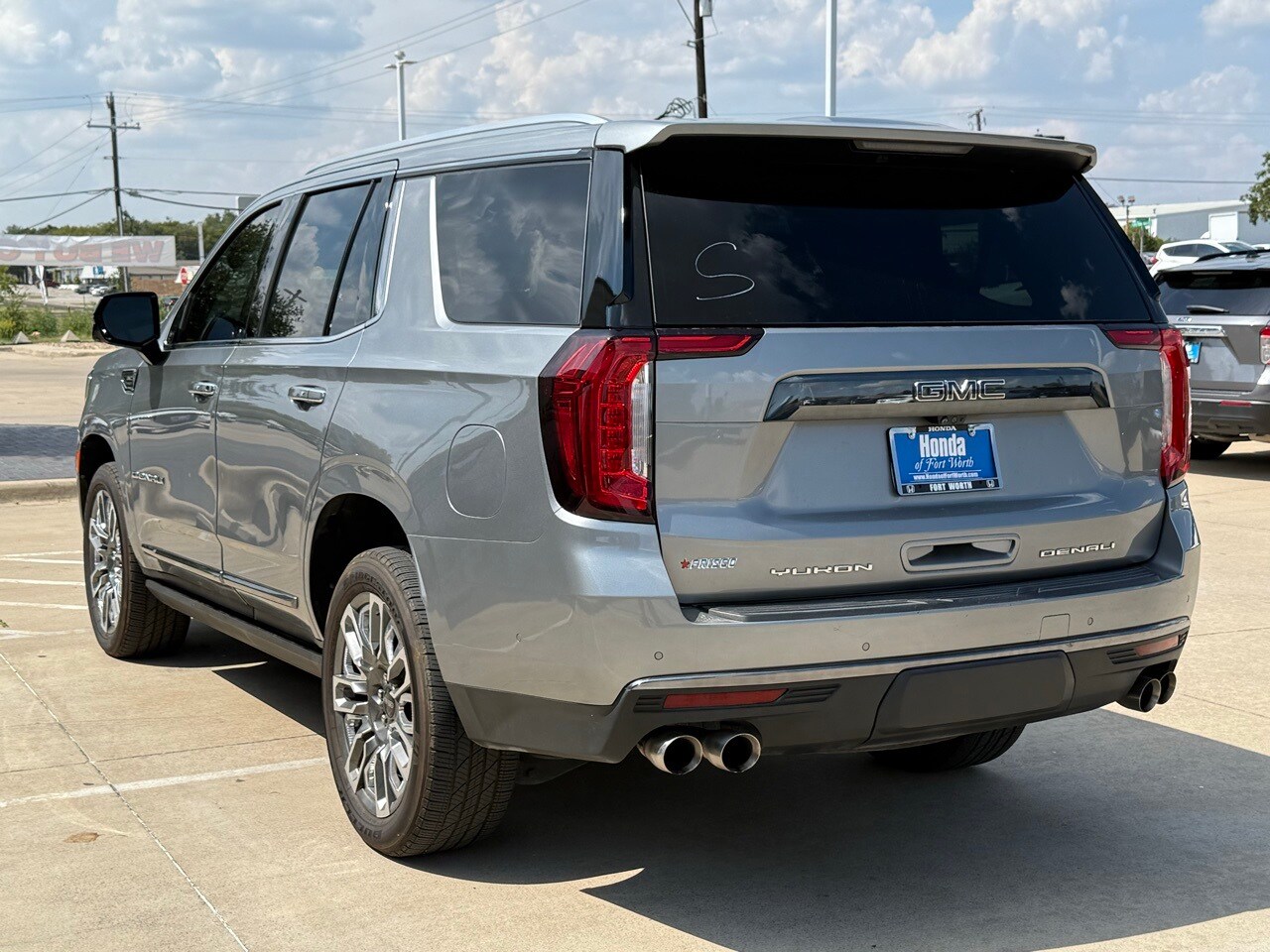 2023 Gmc Yukon Denali Ultimate photo 3
