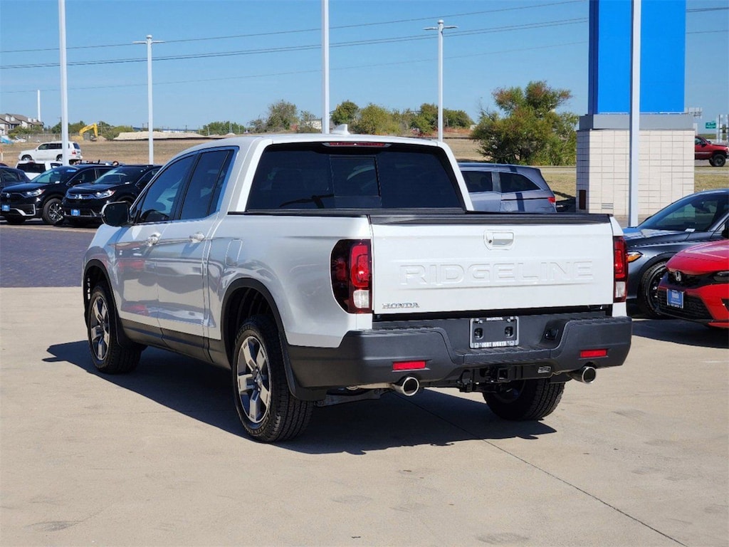 New 2026 Honda Ridgeline RTL Truck Crew Cab