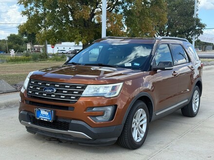2017 Ford Explorer XLT SUV