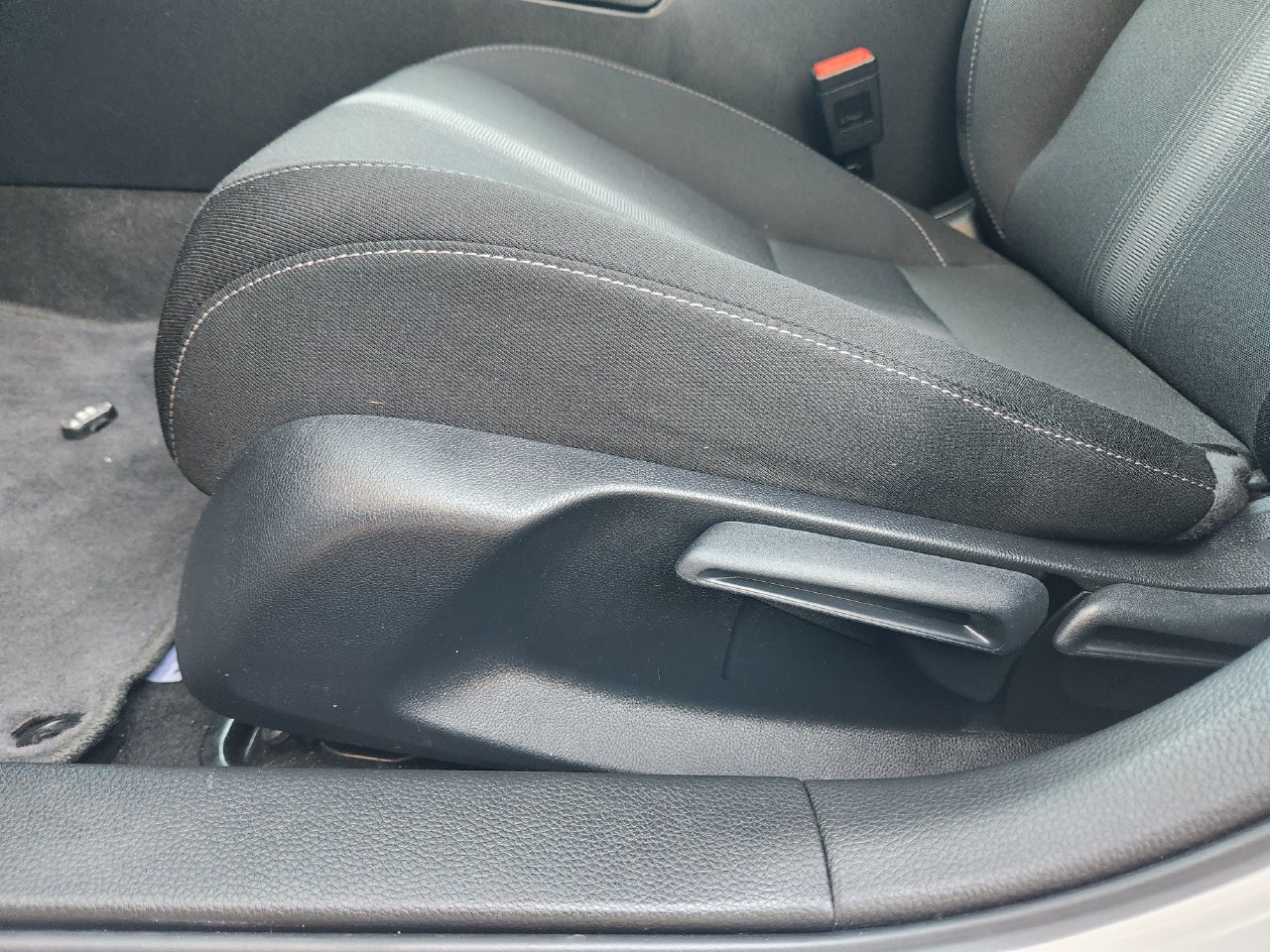 2023 Honda Civic Hatchback LX - Photo 23