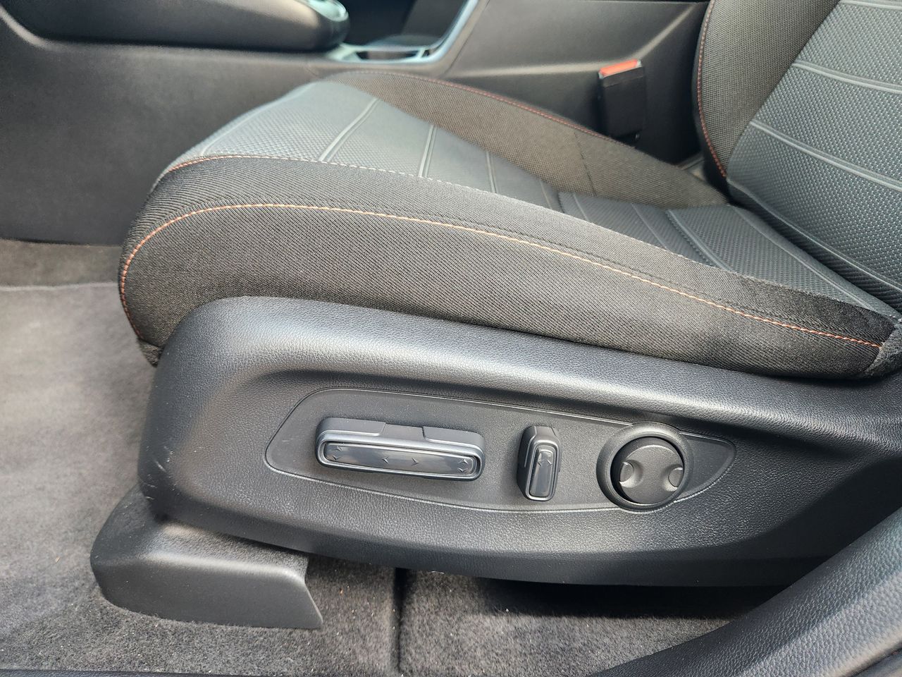 2025 Honda CR-V Sport - Photo 23