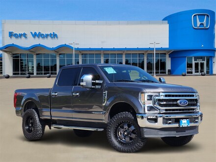 2022 Ford F-250 Lariat Truck Crew Cab