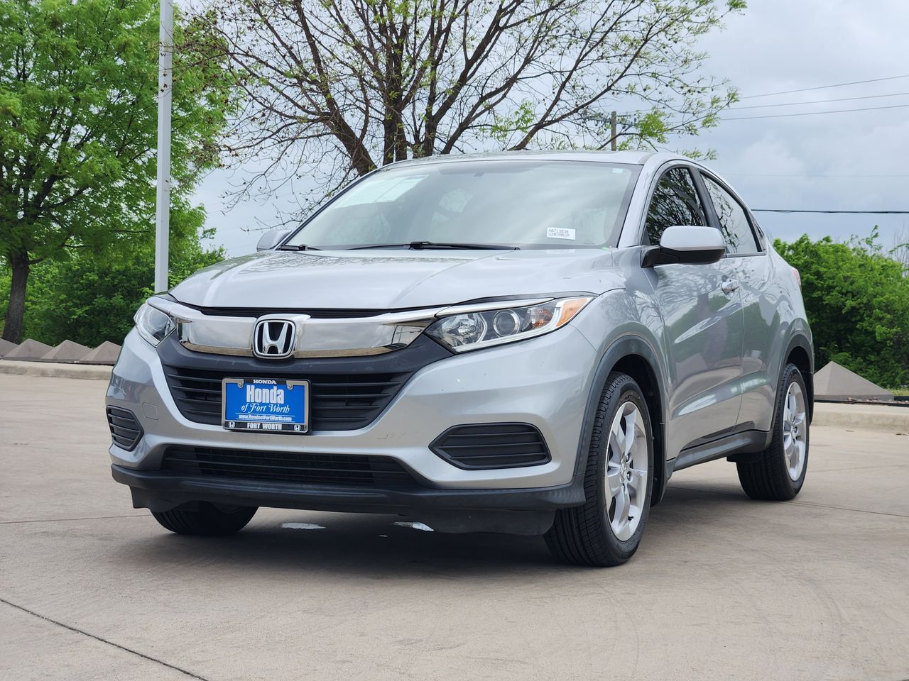 View vehicle photo 3