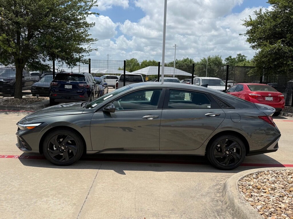 Used 2026 Hyundai Elantra SEL Sport Sedan