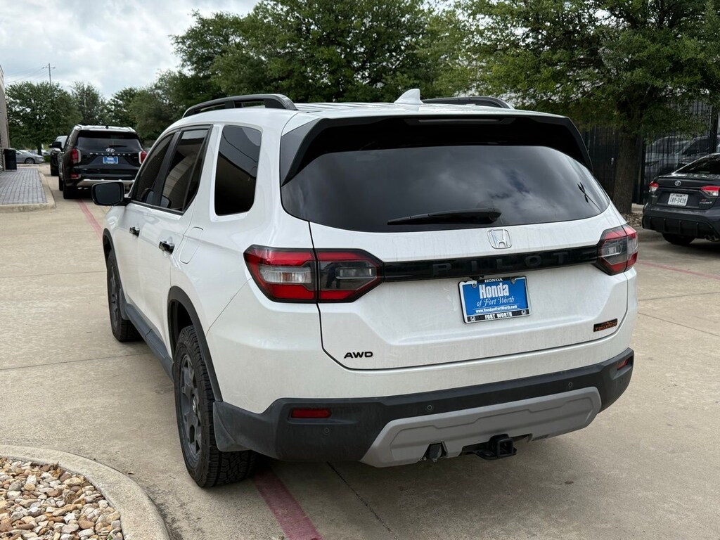 Certified 2025 Honda Pilot TrailSport SUV
