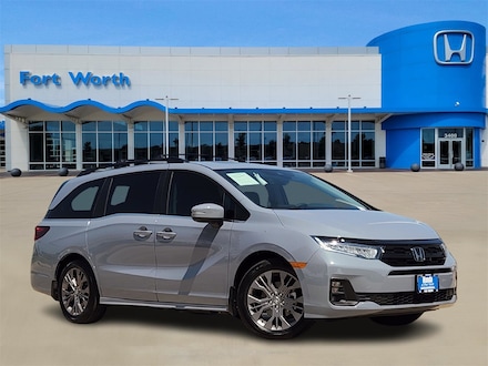 2025 Honda Odyssey Touring Van