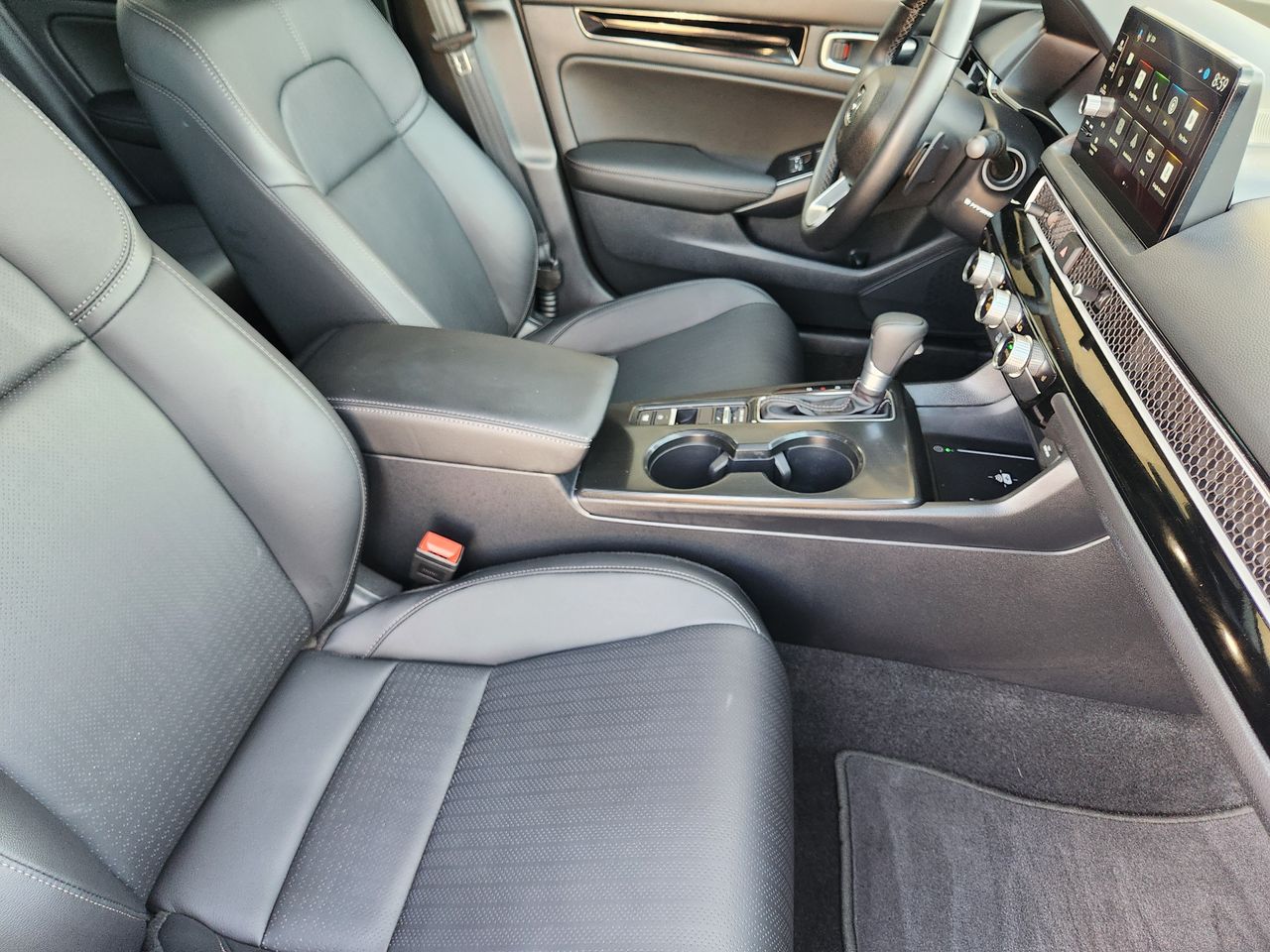 2025 Honda Civic Sport Touring - Photo 13