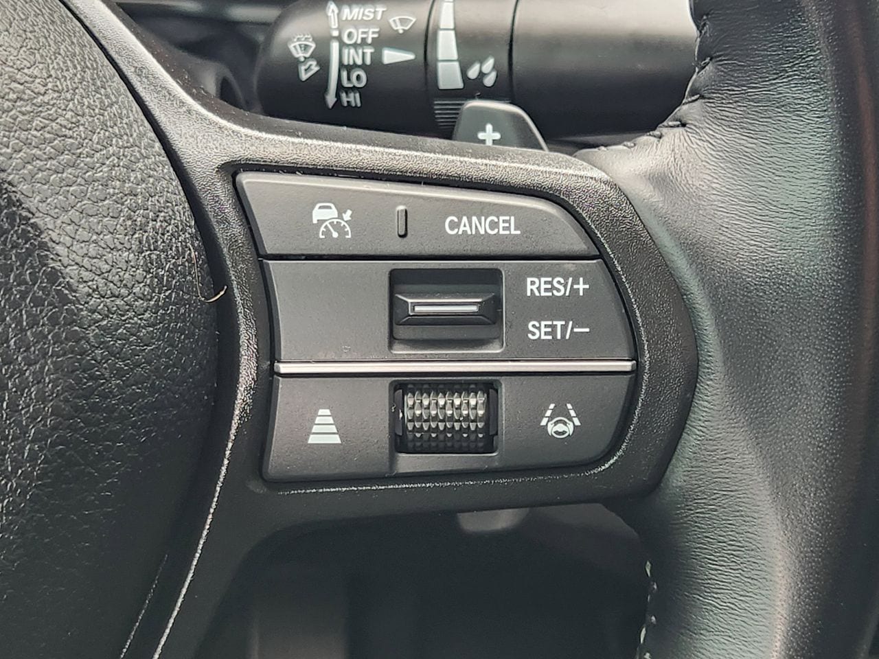 2024 Honda Accord Hybrid EX-L - Photo 27