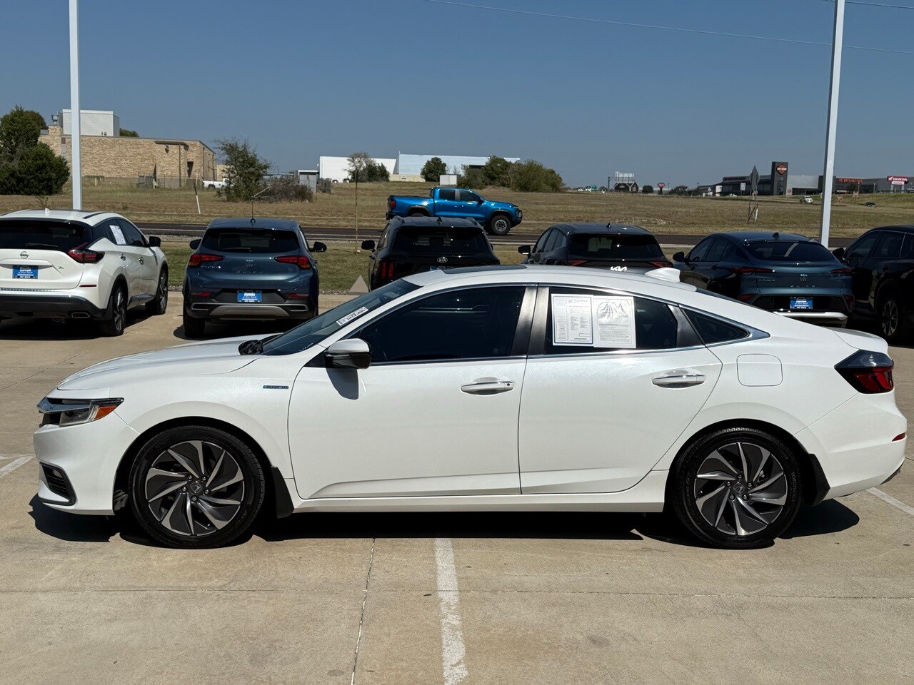 2022 Honda Insight Touring photo 2
