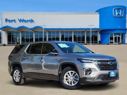 2023 Chevrolet Traverse LS SUV