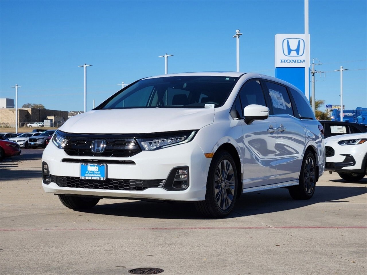 2026 Honda Odyssey Touring photo 2